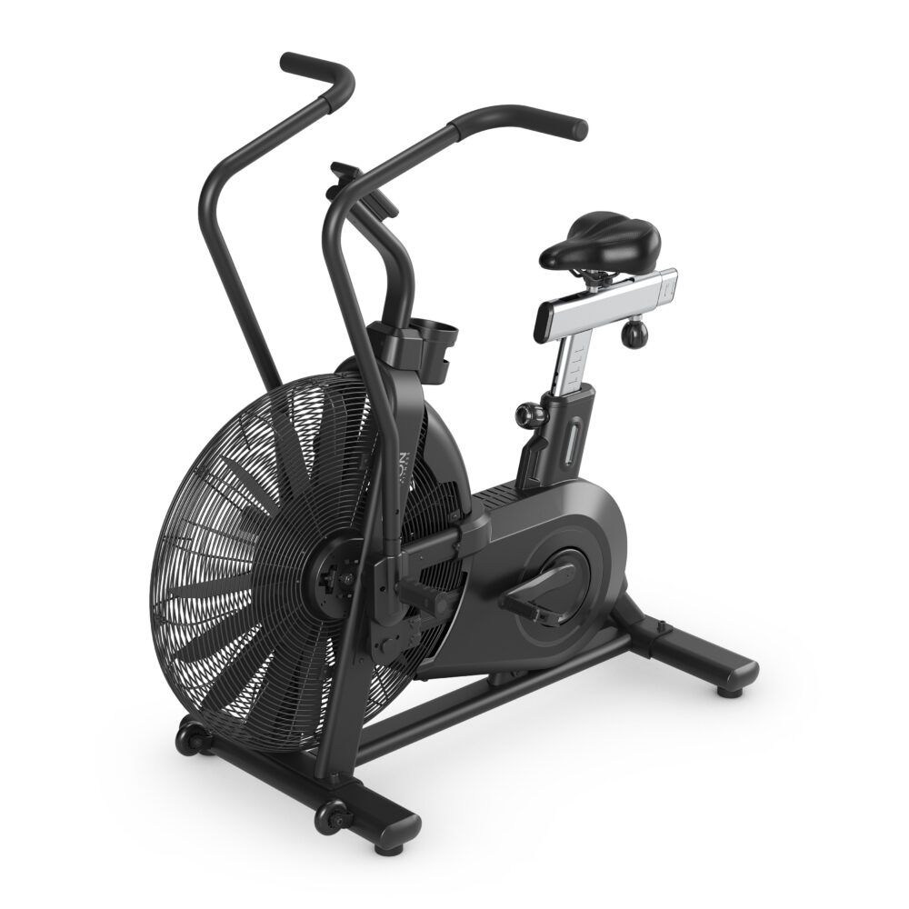 Schwarzes Air Bike mit Lüfterrad, Sattel, Griffen und Pedalen. Robuste Konstruktion für HIIT und Cardio-Training.