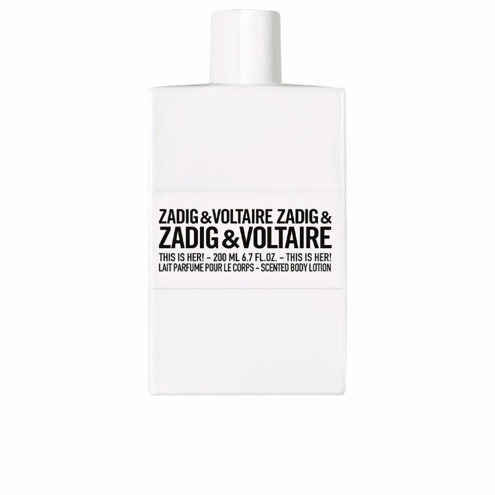 Weisse Flasche mit Aufschrift Zadig & Voltaire, This is Her! Scented Body Lotion. Schwarze Schrift auf weissem Etikett.