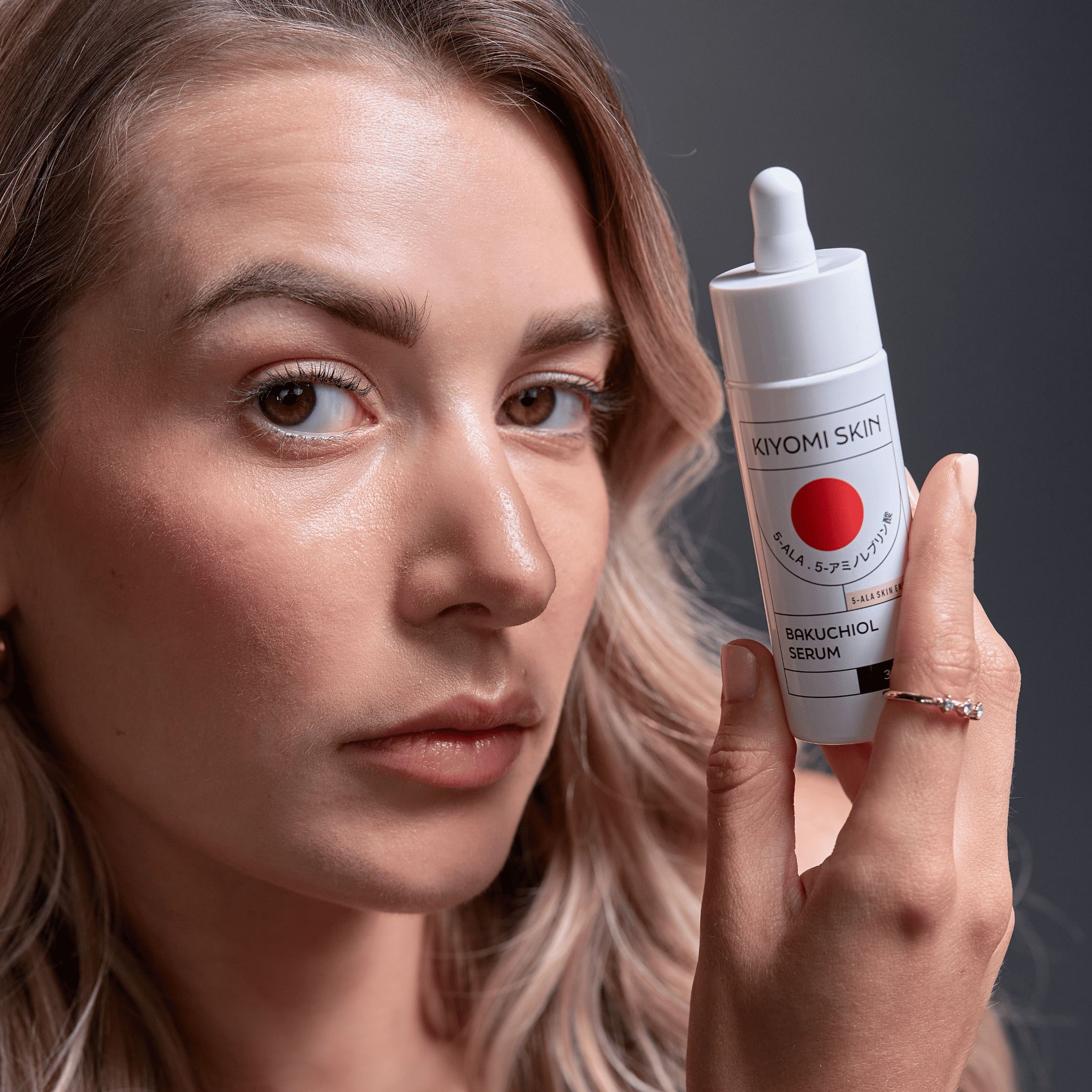 Kiyomi Skin Bakuchiol Serum: Glättende Pflege mit 5-ALA & Bakuchiol, der sanften Retinol-Alternative