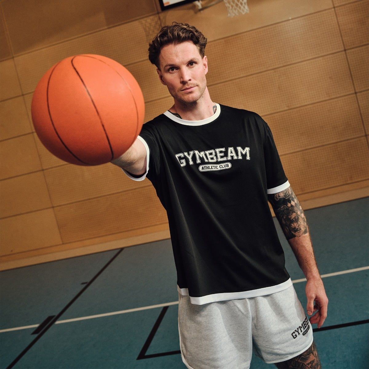 GymBeam Shorts Herren Oversized Varsity Grau