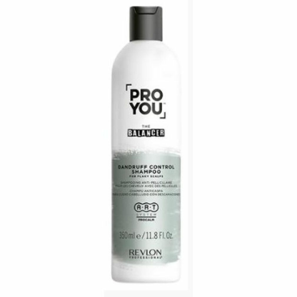 Weiße Shampoo-Flasche mit schwarzem Deckel. Aufschrift: PRO YOU THE BALANCER, Dandruff Control Shampoo. Marke: Revlon.