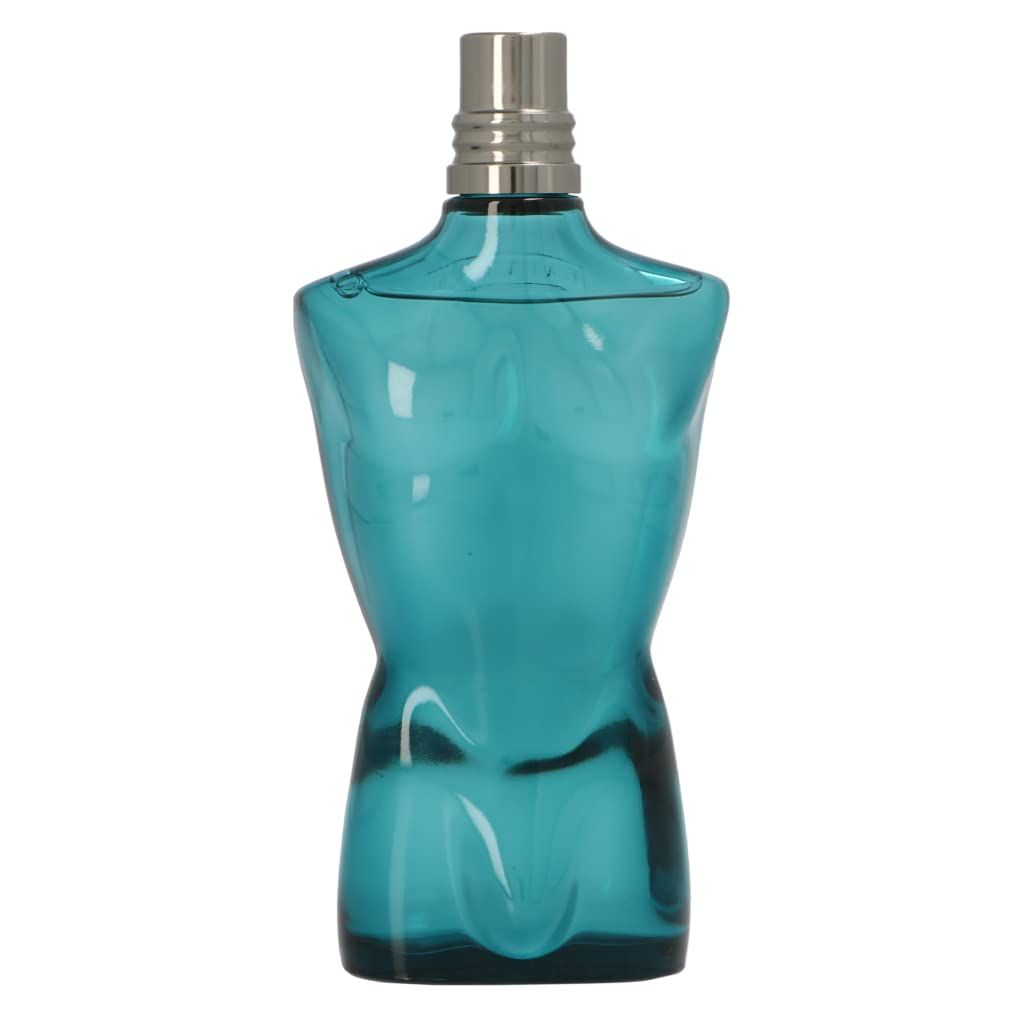 Türkisblaue Flasche in Form eines männlichen Torsos. Silberner Verschluss. Auf weißem Hintergrund.