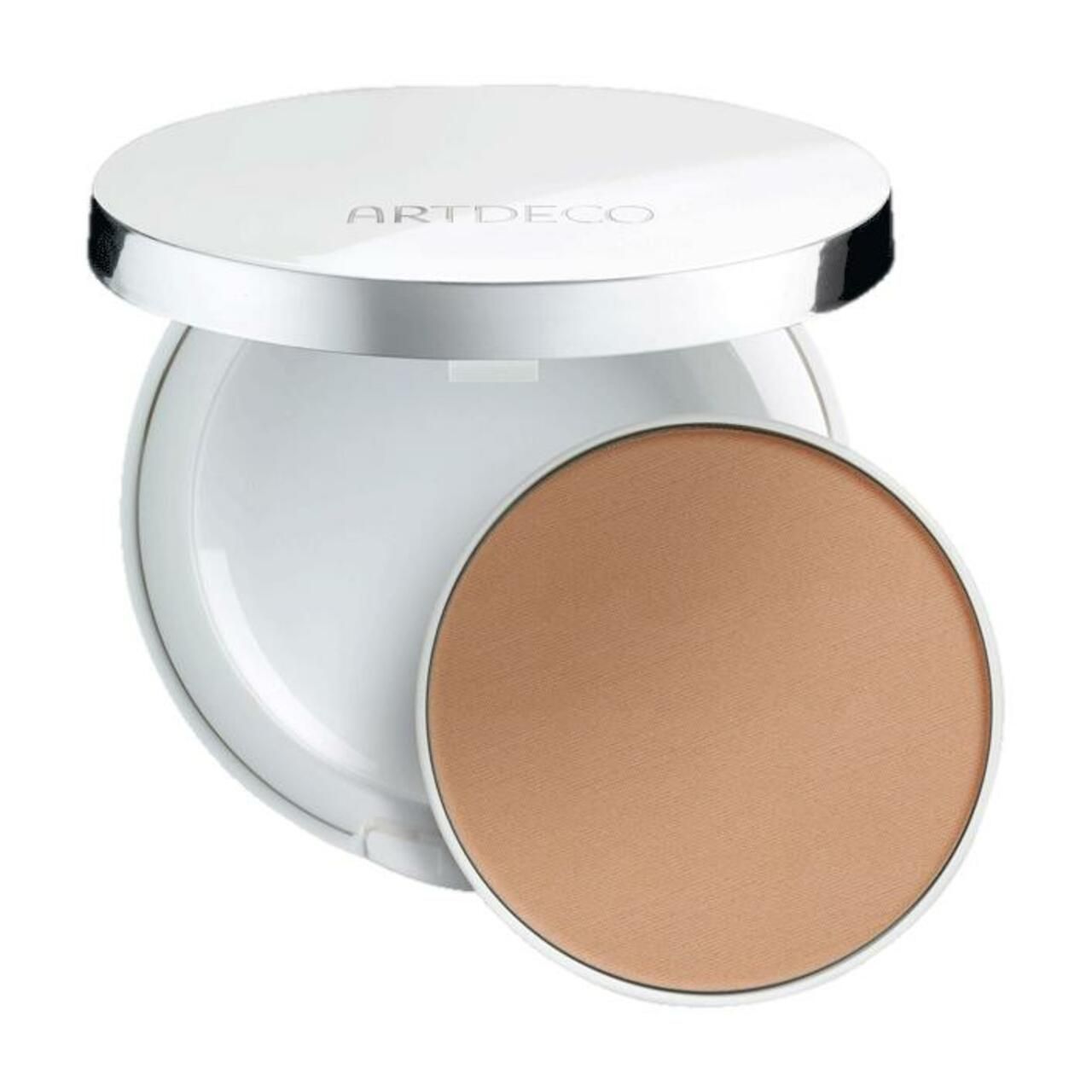 Artdeco All in One Cream Foundation Refill. Runde, beige Foundation in weißer Dose mit silbernem Rand. Deckel mit Artdeco-Schriftzug.