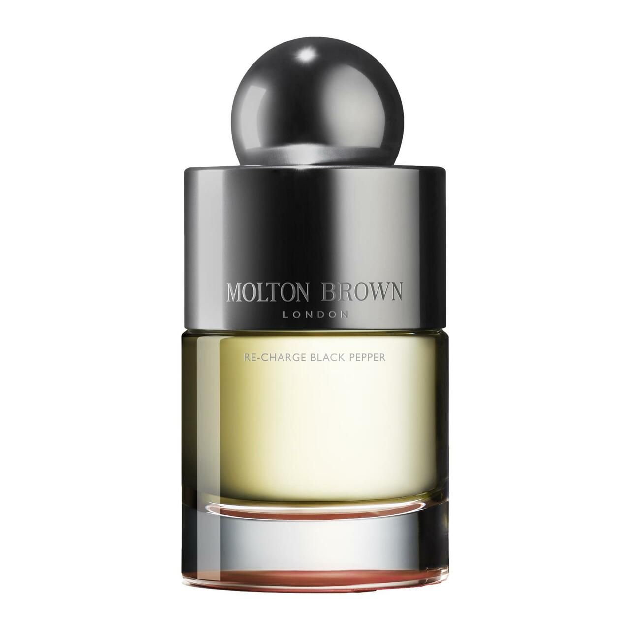 Flakon von Molton Brown Re-Charge Black Pepper EdT Spray. Zylindrischer Glasflakon mit silberfarbenem Verschluss und Kappe.