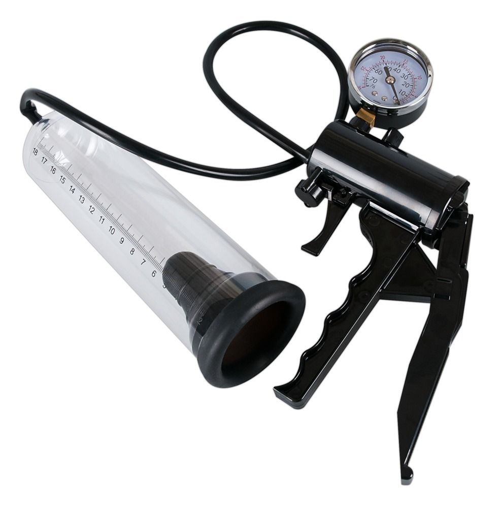 Schwarze Pumpe mit Griff, Zylinder mit Skala und Manometer. Schlauch verbindet Zylinder und Pumpe.