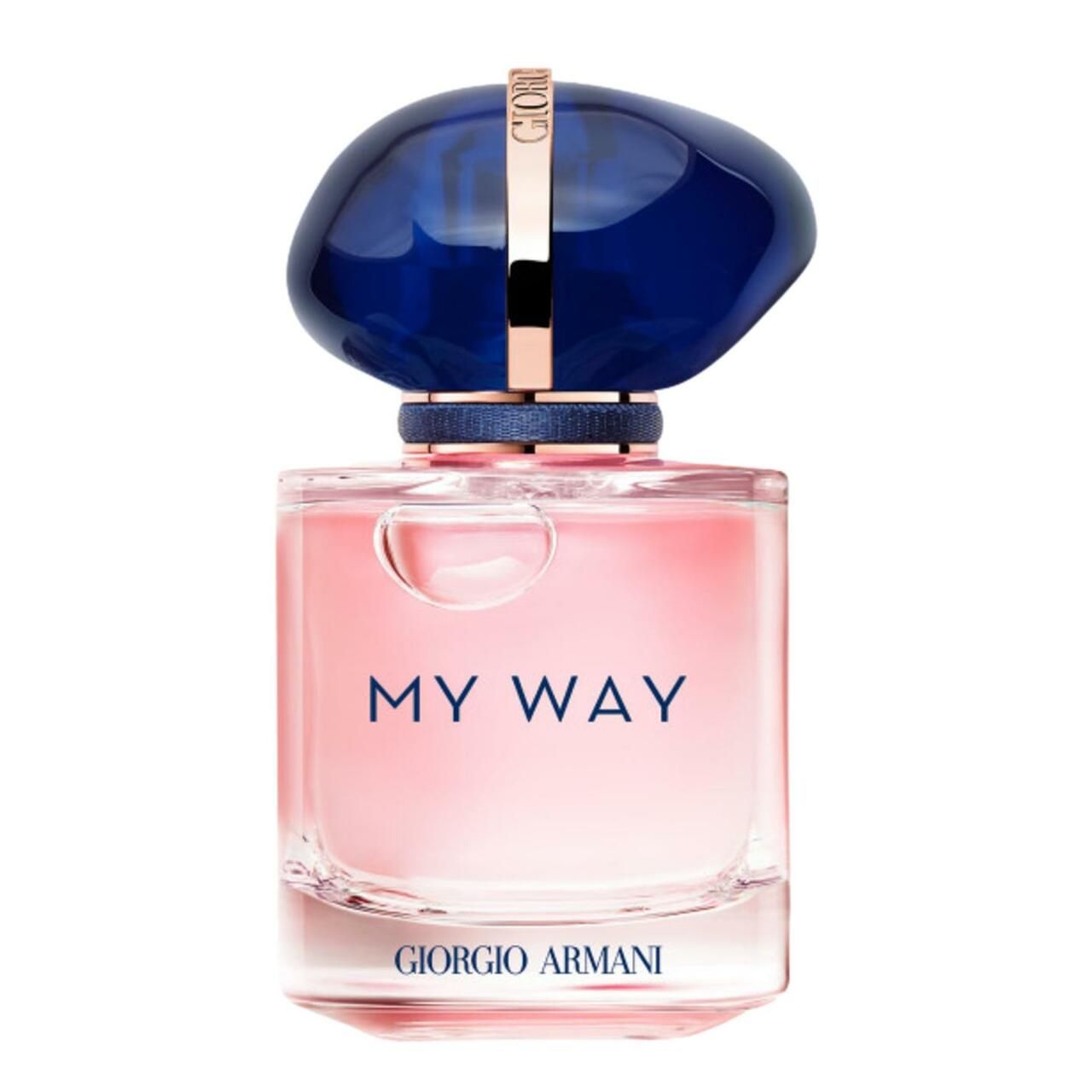 Glasflakon mit blauem Deckel. Aufschrift: MY WAY, GIORGIO ARMANI. Rosa Flüssigkeit sichtbar.