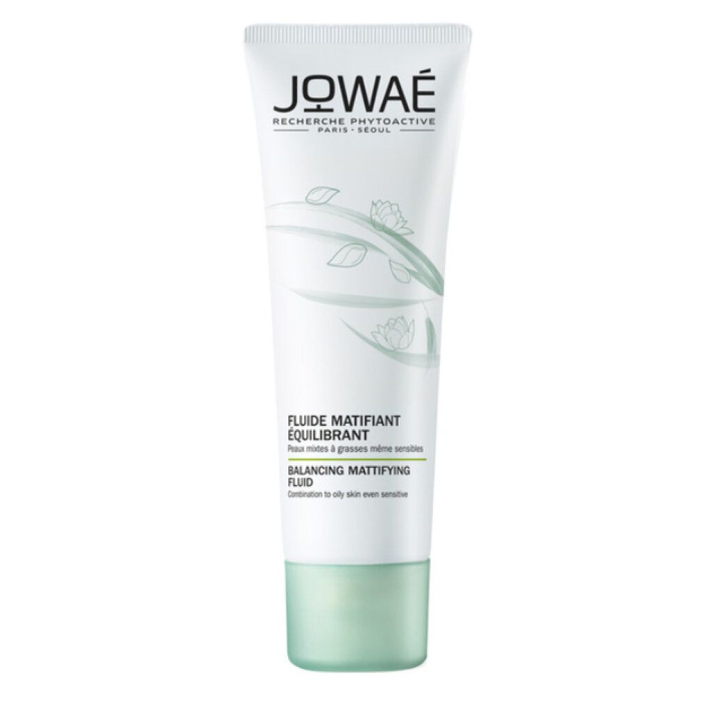 JOWAE mattierendes ausgleichendes Fluid in weißer Tube mit grünem Verschluss und Pflanzenmotiv.