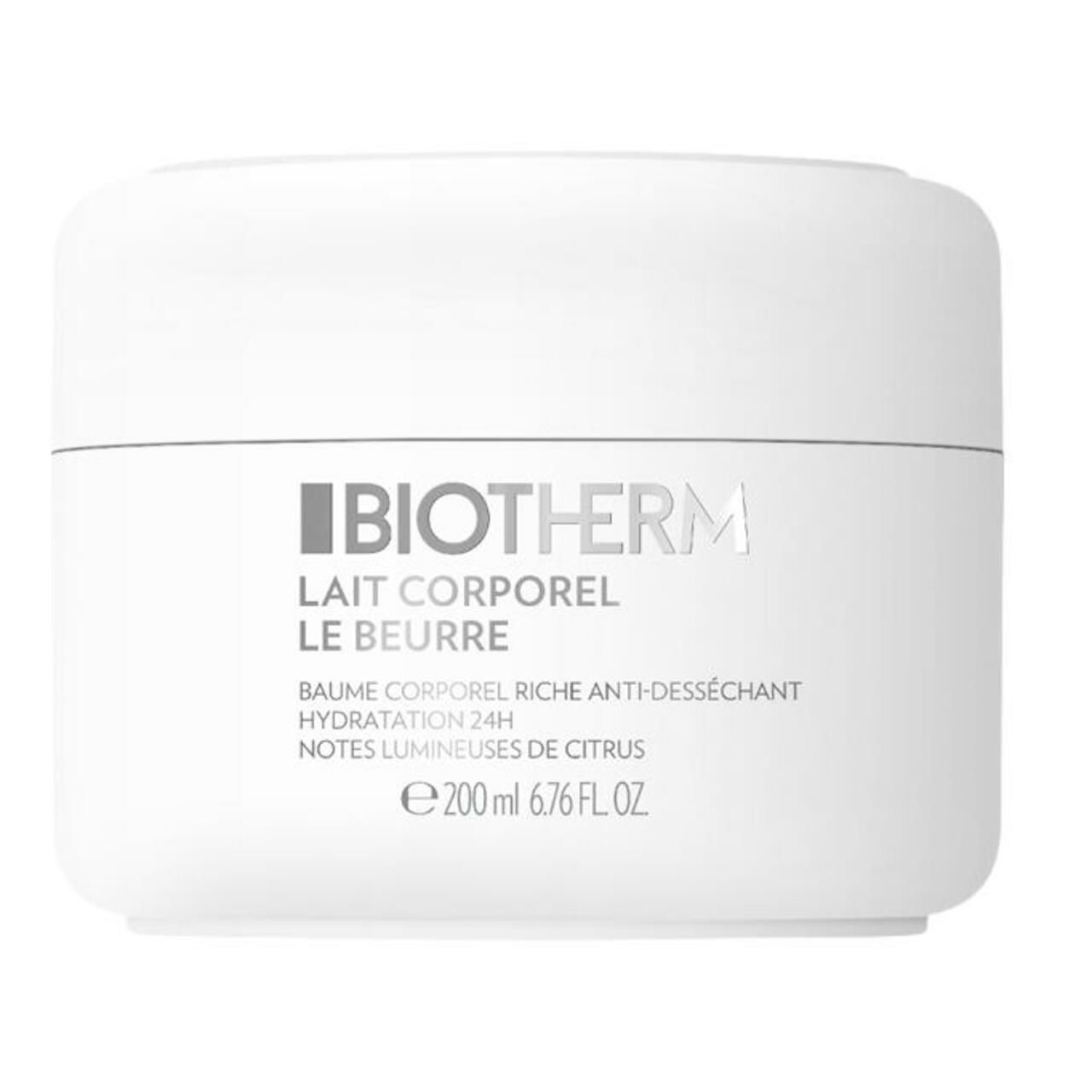 Weißer Tiegel mit BIOTHERM-Logo und Schriftzug. Produktbezeichnung: Lait Corporel Le Beurre. Text: BAUME CORPOREL RICHE ANTI-DESSÉCHANT.