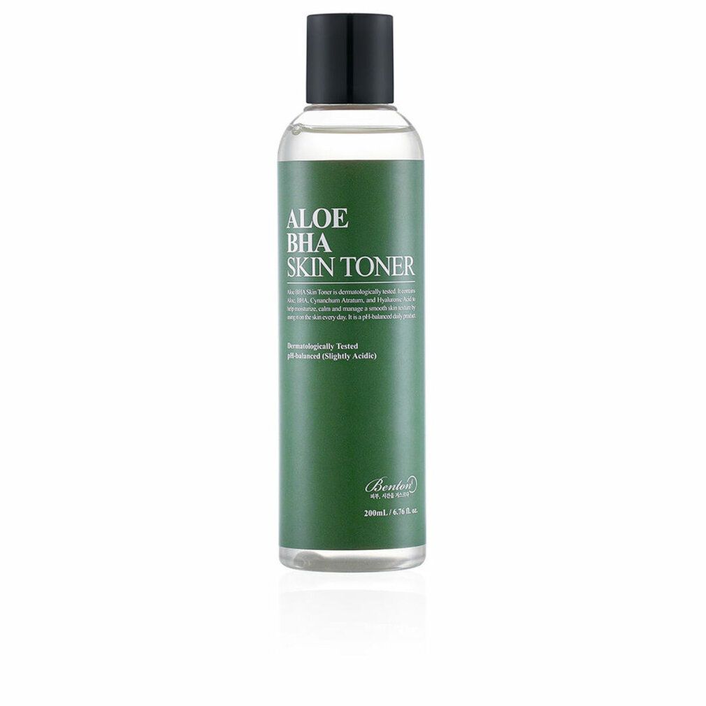 Klare Flasche mit grünem Etikett. Aufschrift: Aloe BHA Skin Toner. Schwarzer Deckel. Benton Logo.