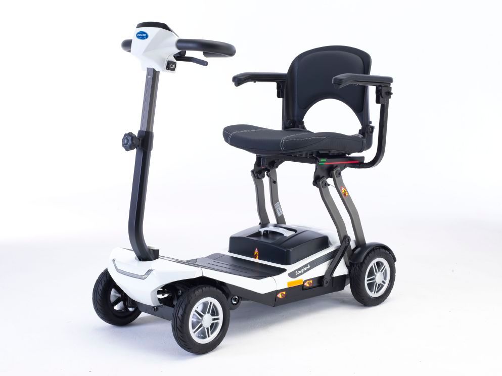 Invacare Scorpius Scooter weiß, manuell faltbar