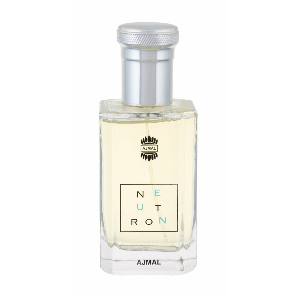 Neutron Eau de Parfum Spray. Rechteckige Glasflasche mit silbernem Verschluss. Aufschrift: NEUTRON, AJMAL.