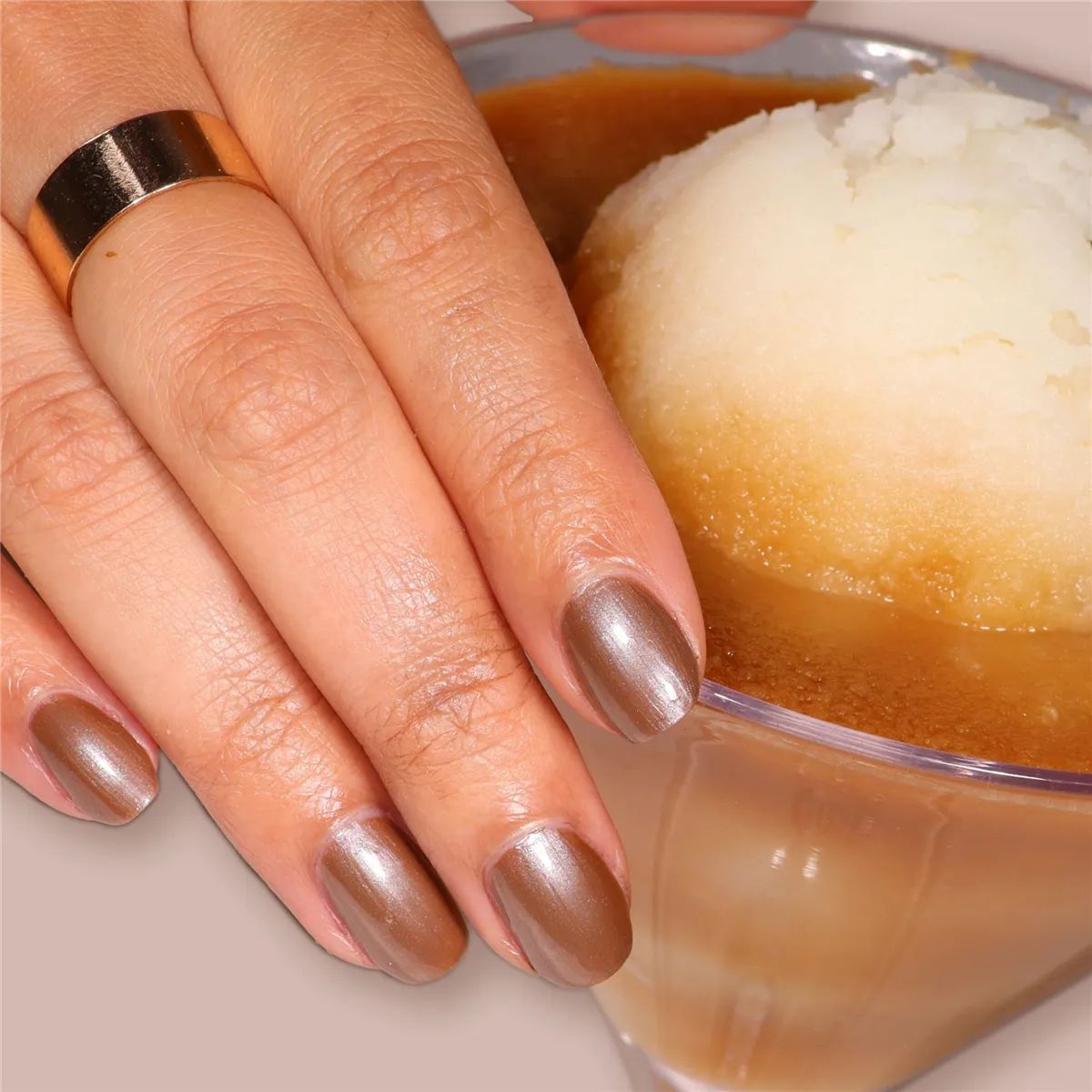 LONDONTOWN gel color Affogato Gel-Nagellack