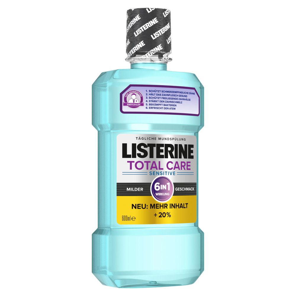 Listerine Total Care Sensitive. Hellblaue Flasche mit schwarzem Deckel. Aufschrift: 6in1 Wirkung, +20% mehr Inhalt.