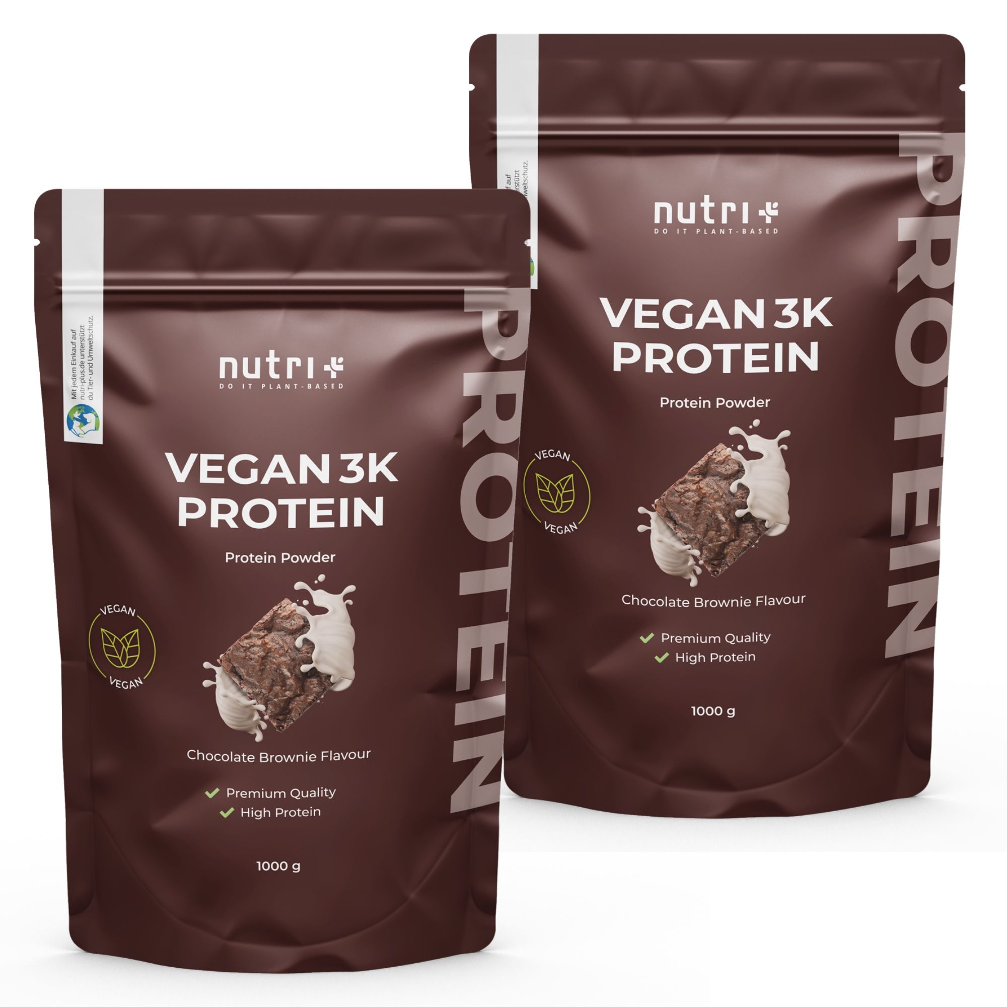Zwei Beutel Veganes Proteinpulver 3k. Aufdruck: Vegan 3k Protein, Schoko-Brownie-Geschmack, Premium-Qualität, High Protein. Marke: nutri+.