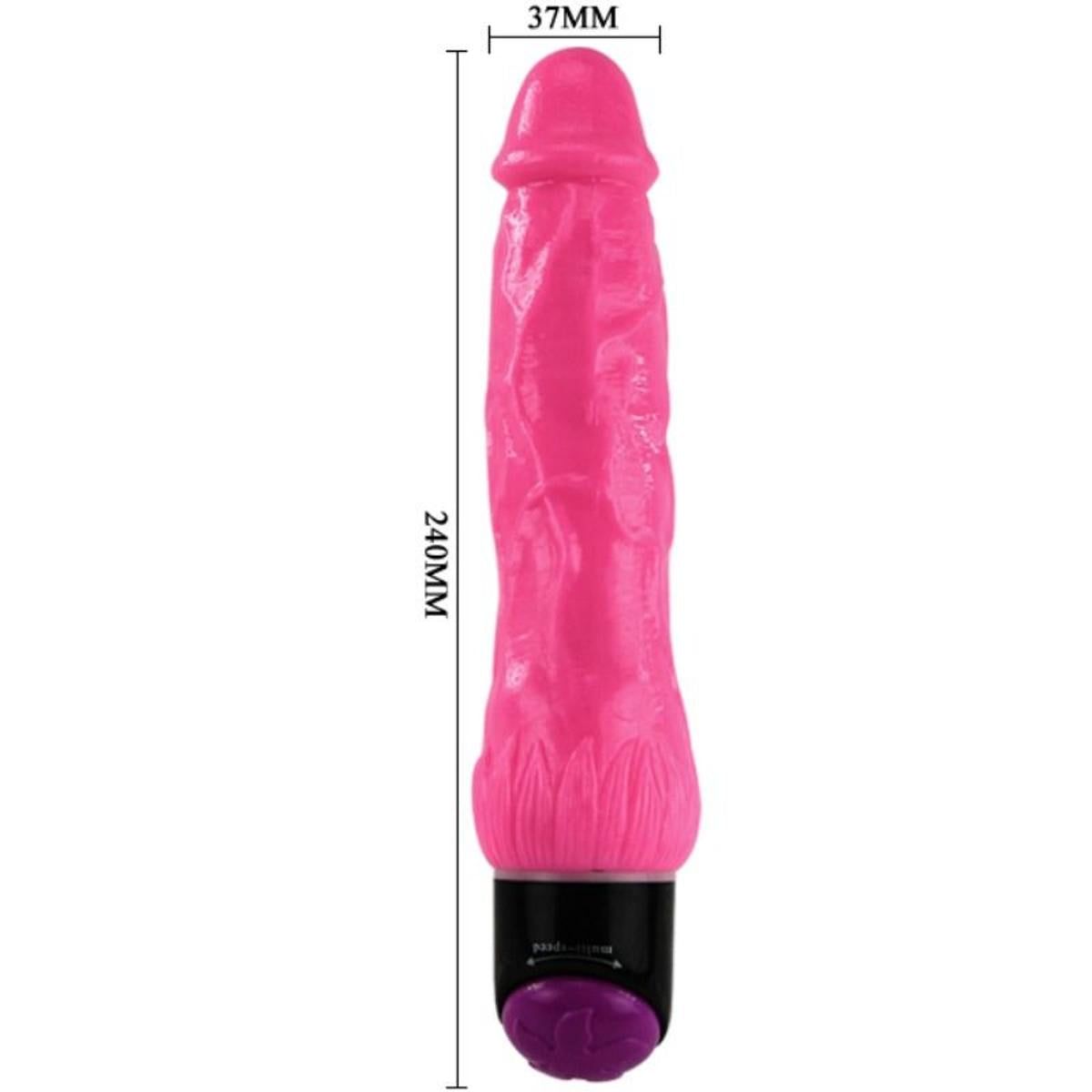 Pinkfarbener Vibrator mit einer Länge von 240 mm und einer Spitze von 37 mm. Schwarzer Sockel mit lila Knopf. Oberflächenstruktur.
