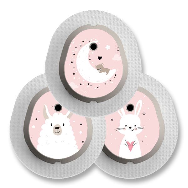 Drei runde Aufkleber mit rosa Hintergrund und Tiermotiven: Mond mit Bär, Lama und Hase. Grauer Rand und weißer Kleber.