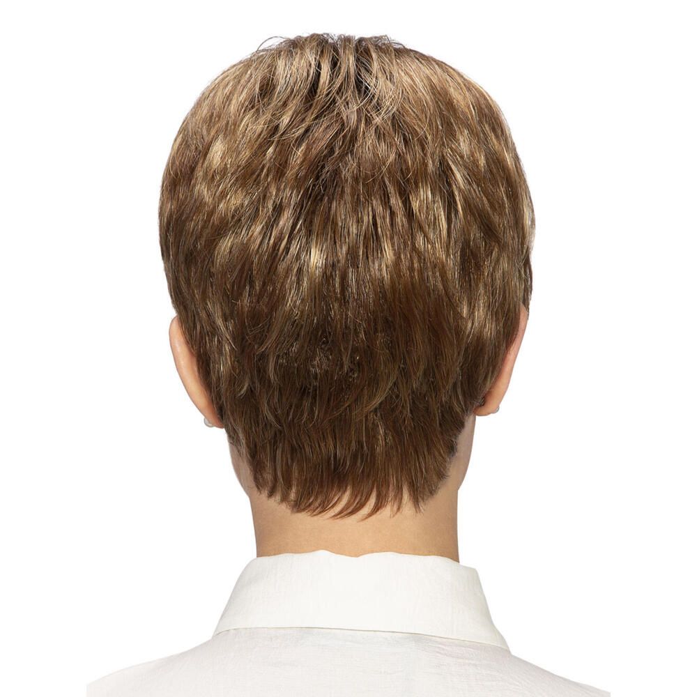Kurzhaarperücke, blond-braun, Rückansicht. Frau mit weißem Hemd. Perücke AMSTERDAM Comfort.