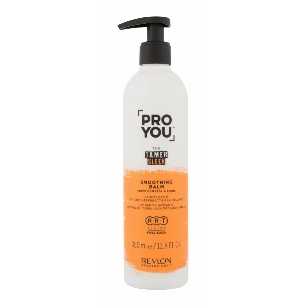 Weiß-orangefarbene Flasche mit schwarzem Pumpkopf. Text: PRO YOU, THE TAMER SLEEK, SMOOTHING BALM, 350ml/11.8 Fl.Oz, REVLON PROFESSIONAL.
