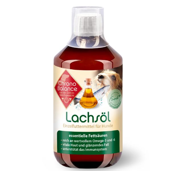Braune Flasche mit Etikett. Aufschrift: Lachsöl für Hunde. Enthält essentielle Fettsäuren. Abbildung eines Hundes und einer Ölflasche.