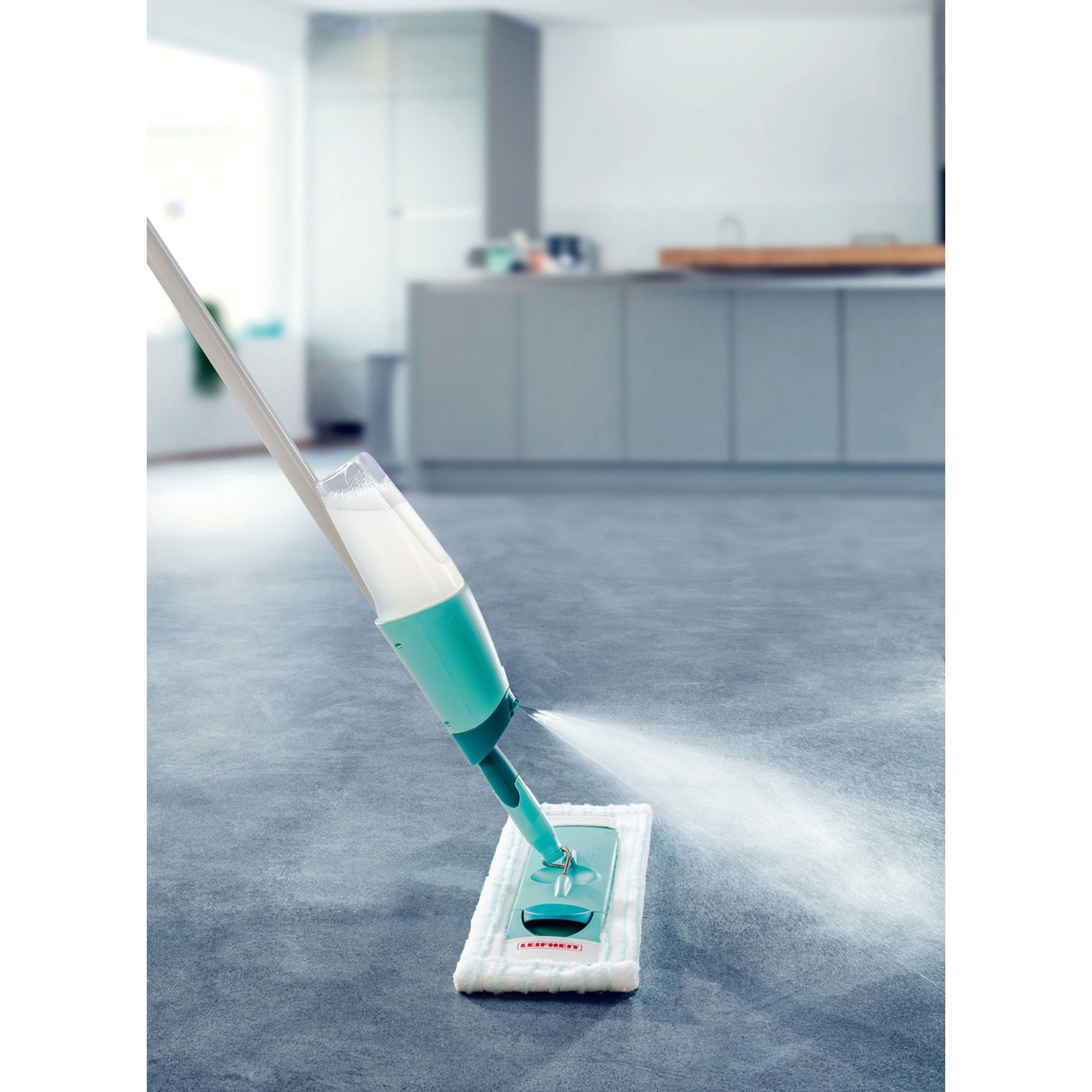 Leifheit Komfort-Sprühwischer Easy Spray XL, Bodenwischer, Sprühwischer, Wischer, Türkis, Silber