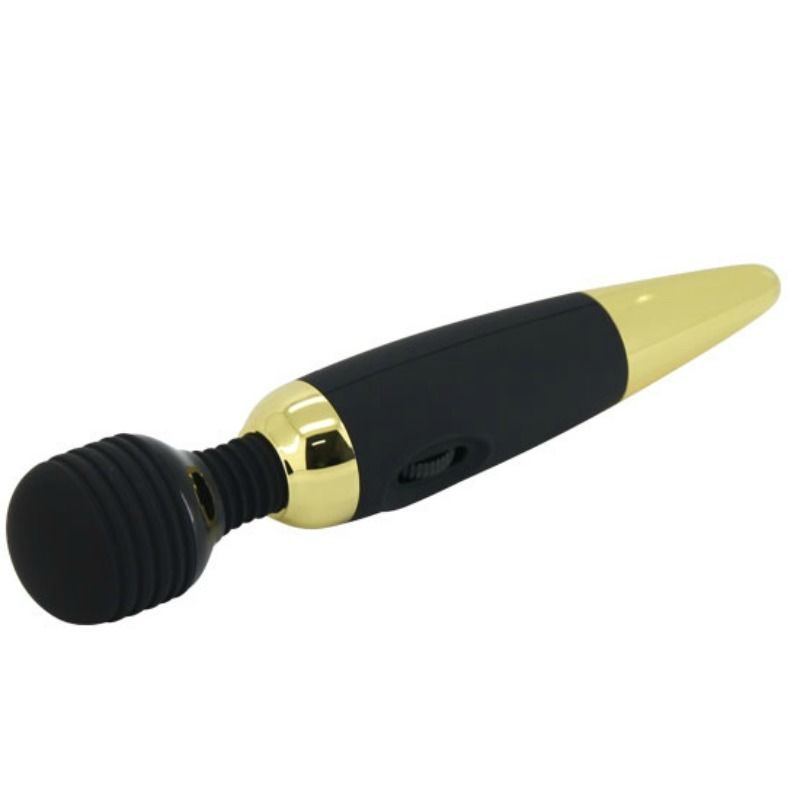 Schwarzer und goldfarbener Massagestab. Schwarzer Kopf, goldfarbenes Mittelteil und Spitze. Ein/Aus-Schalter.