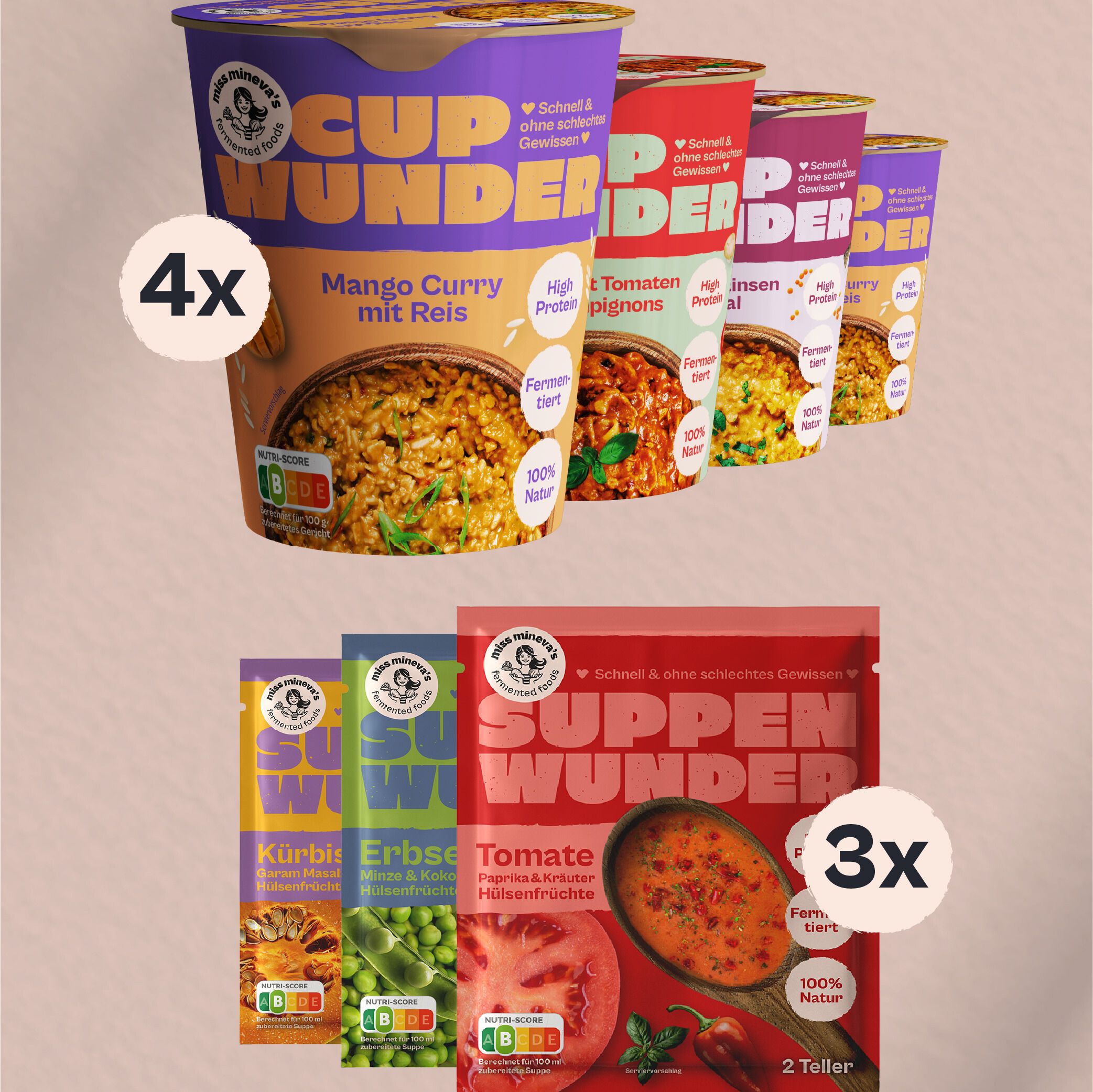 Mehrere Becher und Beutel mit Suppen und Curry. Aufschrift: Cup Wunder, Suppen Wunder. Enthält Mango Curry, Tomate, Kürbis, Erbsen.