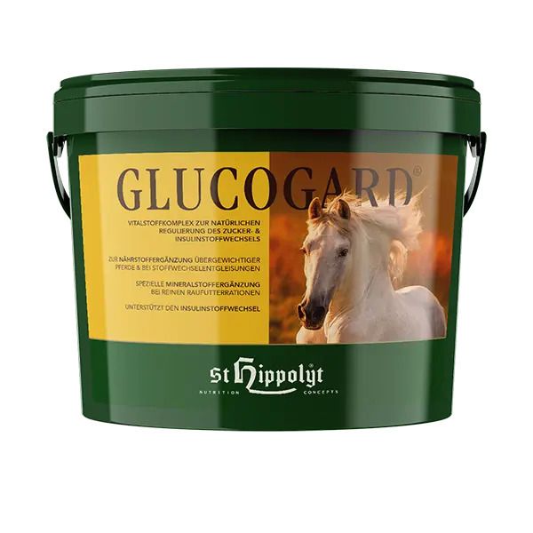 Grüner Eimer mit gelbem Etikett. Aufschrift GLUCOGARD und St. Hippolyt. Abbildung eines Pferdes.