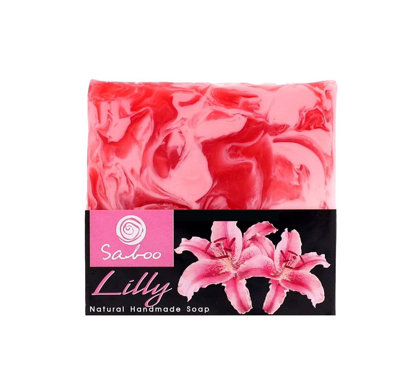 Seife mit rosa Marmormuster und Saboo-Etikett. Schwarzer Hintergrund mit Lilienblüten und Schriftzug "Lilly".