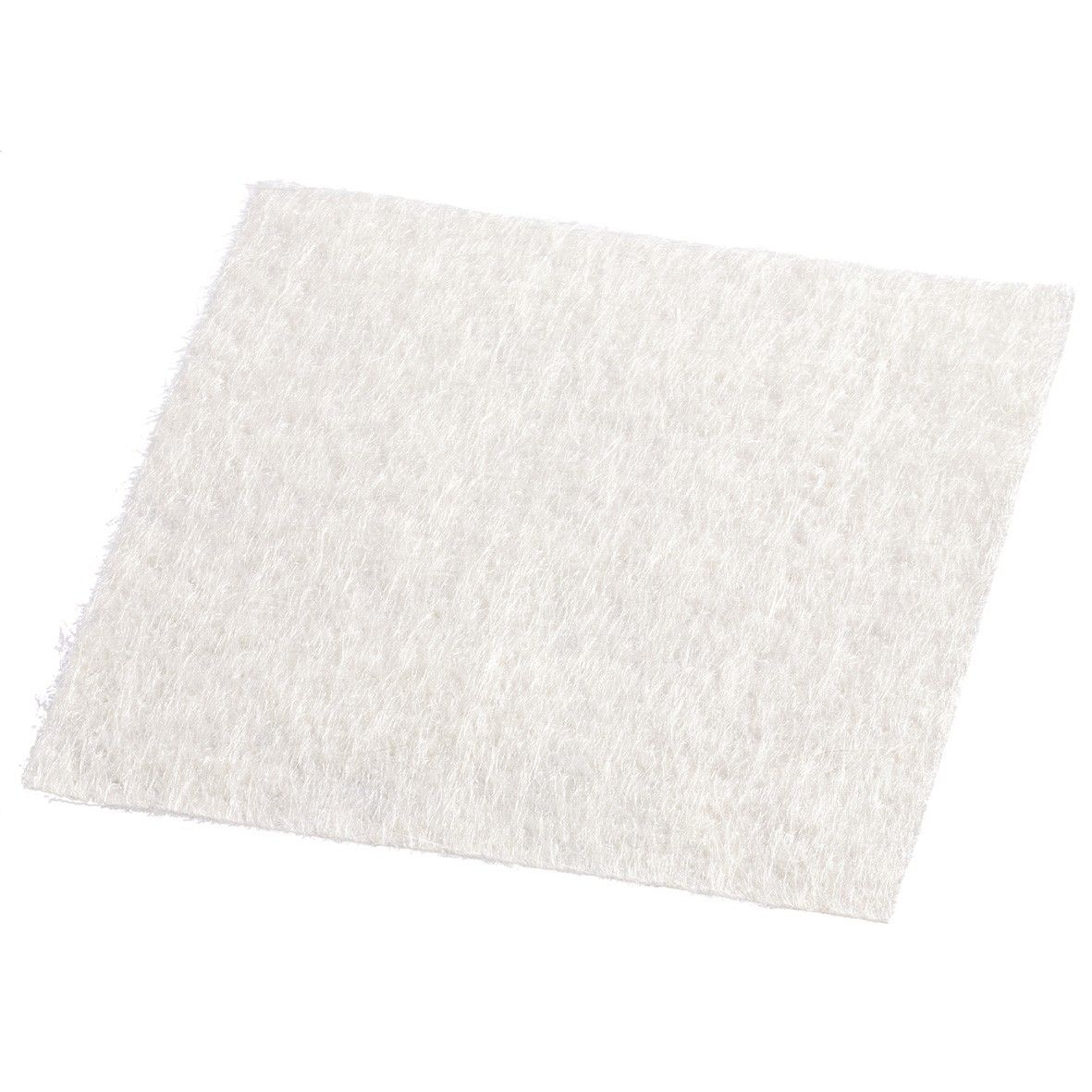 Weiße, quadratische Wundauflage. Formstabil, aus Fasermaterial.