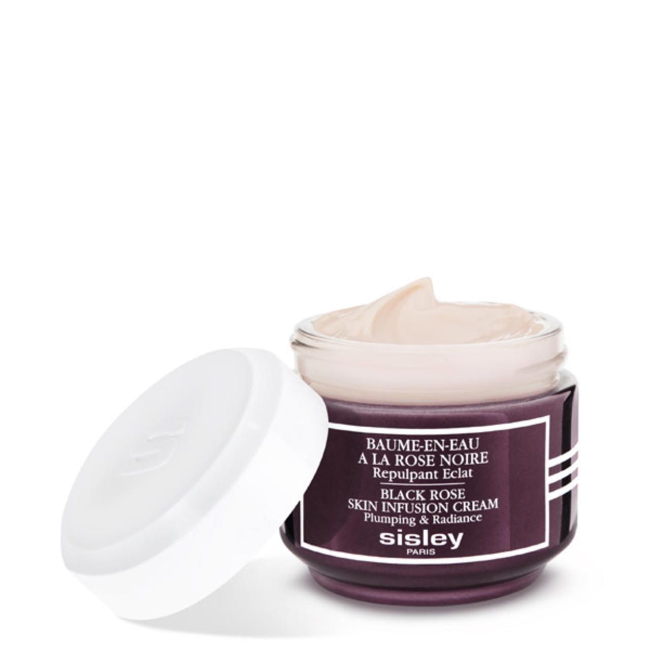 Offenes Glas mit Creme. Deckel daneben. Aufschrift: Baume-en-Eau à la Rose Noire, Black Rose Skin Infusion Cream, Sisley Paris.