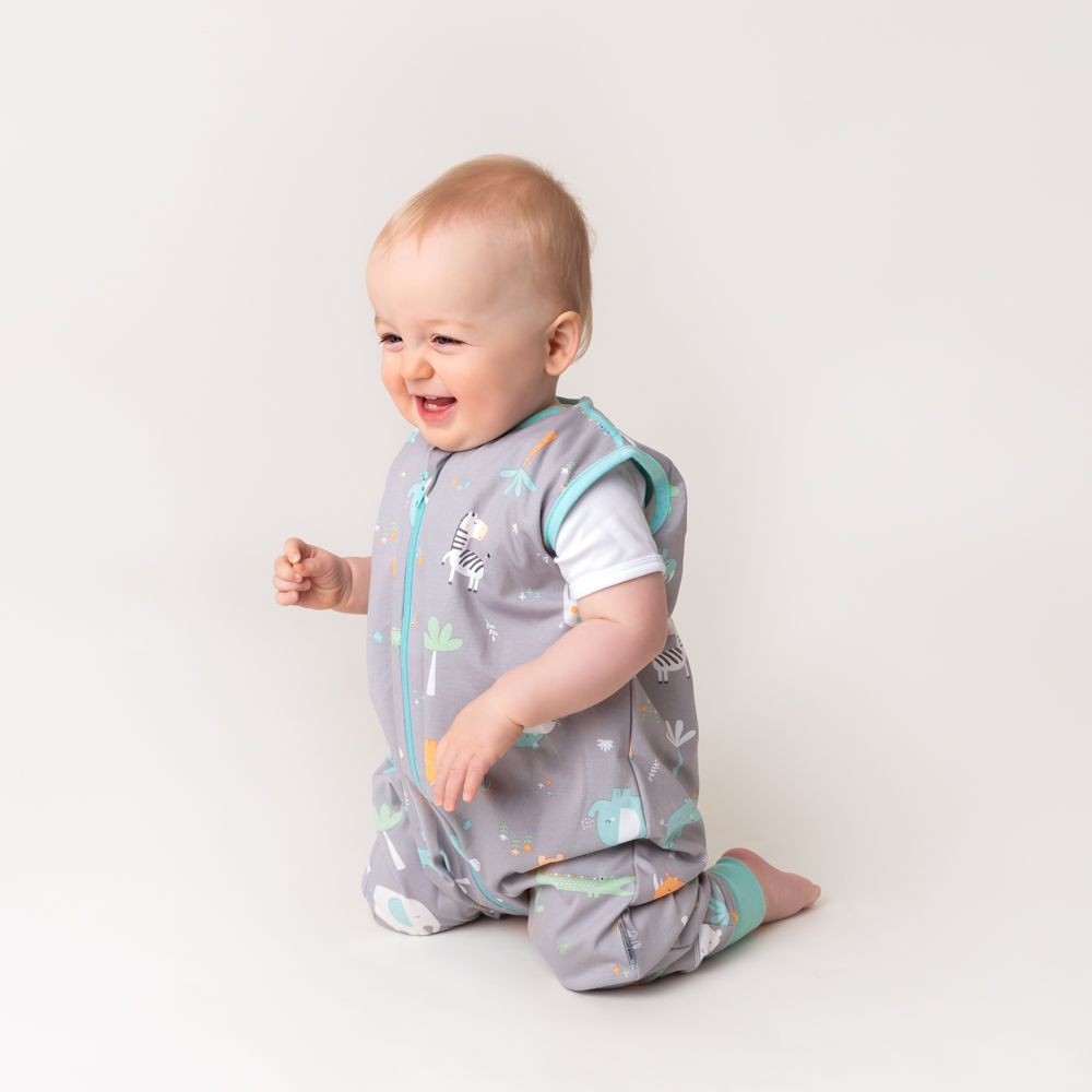schlummersack Baby Schlafsack mit Füßen ungefüttert in 0.5 Tog 80 cm Safari