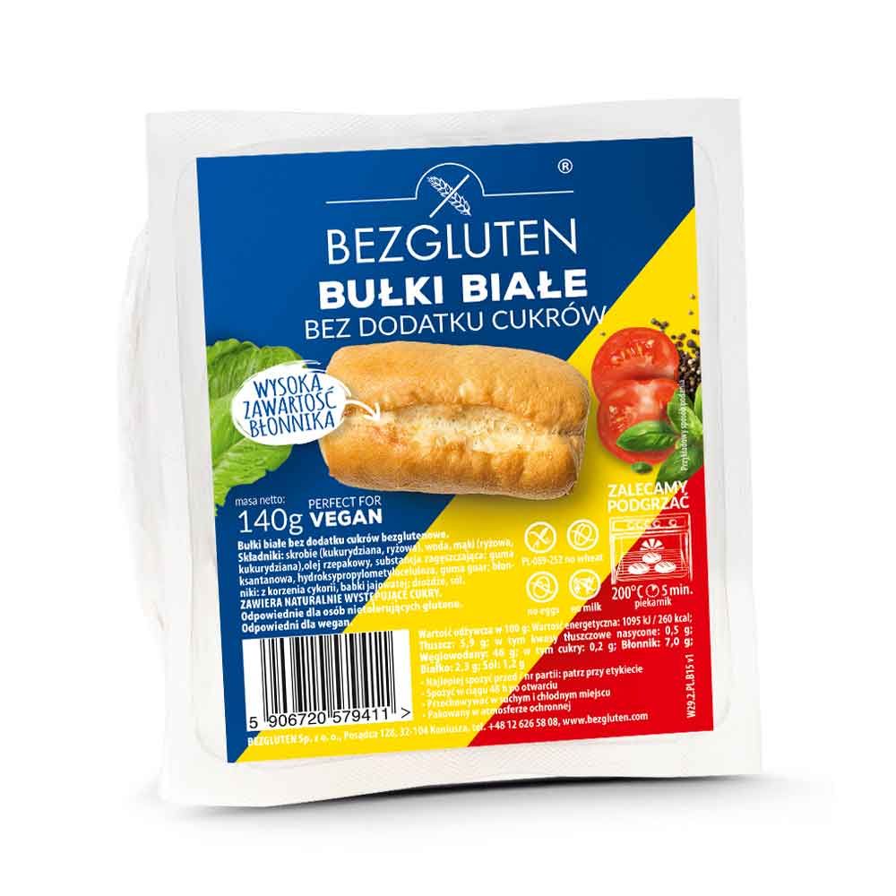 Verpackung mit Bezgluten Brötchen. Aufschrift: BUŁKI BIAŁE, ohne Zuckerzusatz, hoher Ballaststoffgehalt. 140g, vegan. Empfehlung: Aufwärmen.