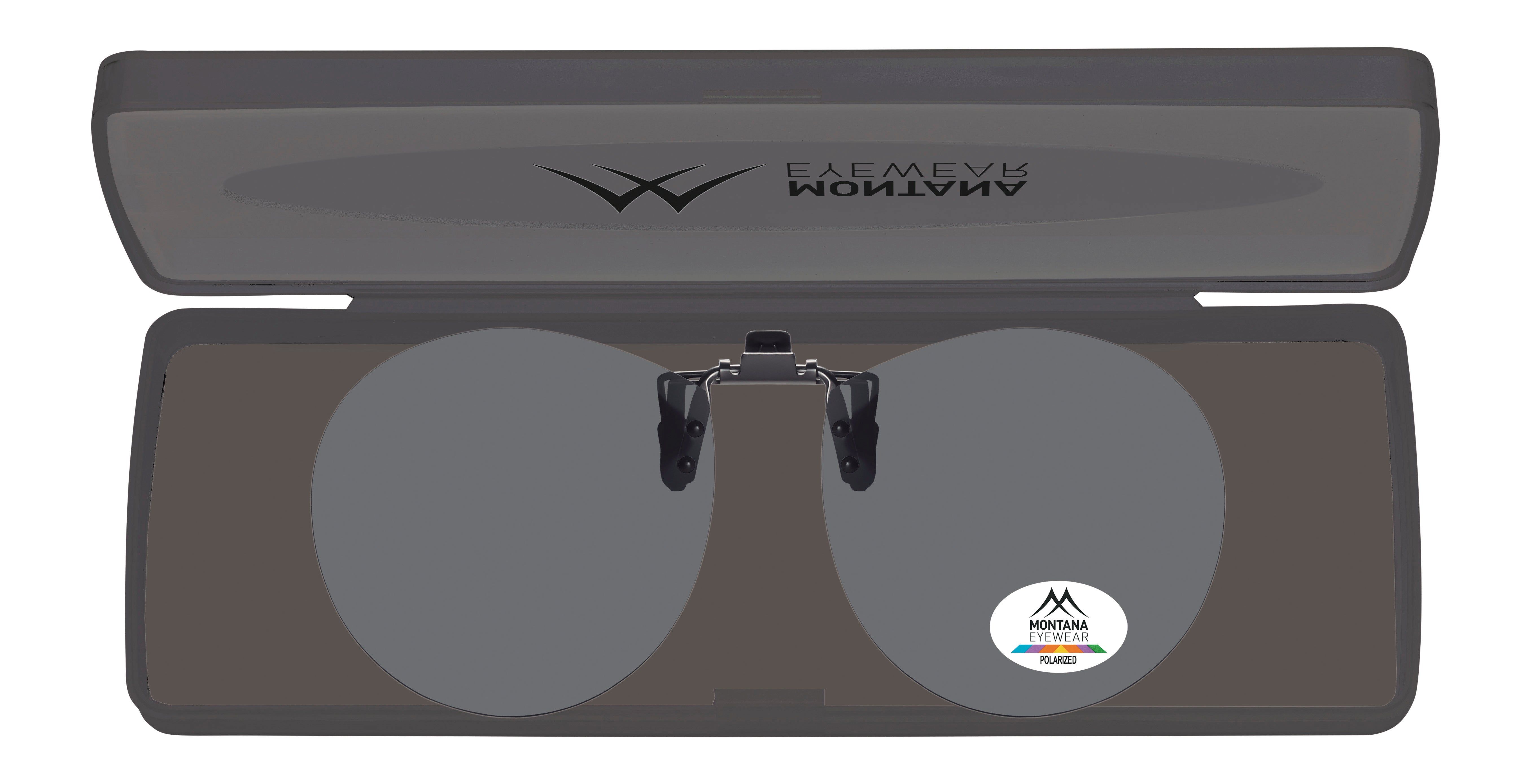 Montana Eyewear Sopot Clip-on-Sonnenbrille in einem Etui. Schwarze Gläser, Logo. Etui mit Markenlogo.
