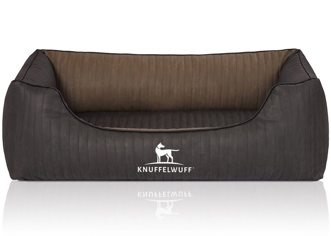 Orthopädisches Hundebett Outback, braun und schwarz, mit Logo. Gepolstert, rechteckig mit erhöhten Seiten.