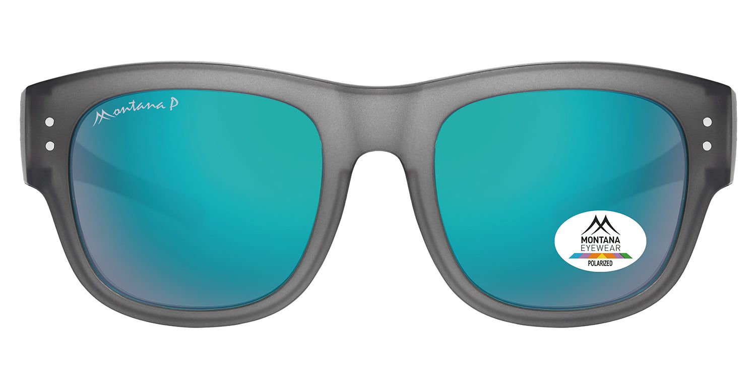 Graue Sonnen-Überbrille mit blauen Gläsern. Montana Eyewear Logo auf dem Rahmen. Polarisiert-Aufkleber. Rechteckige Form.