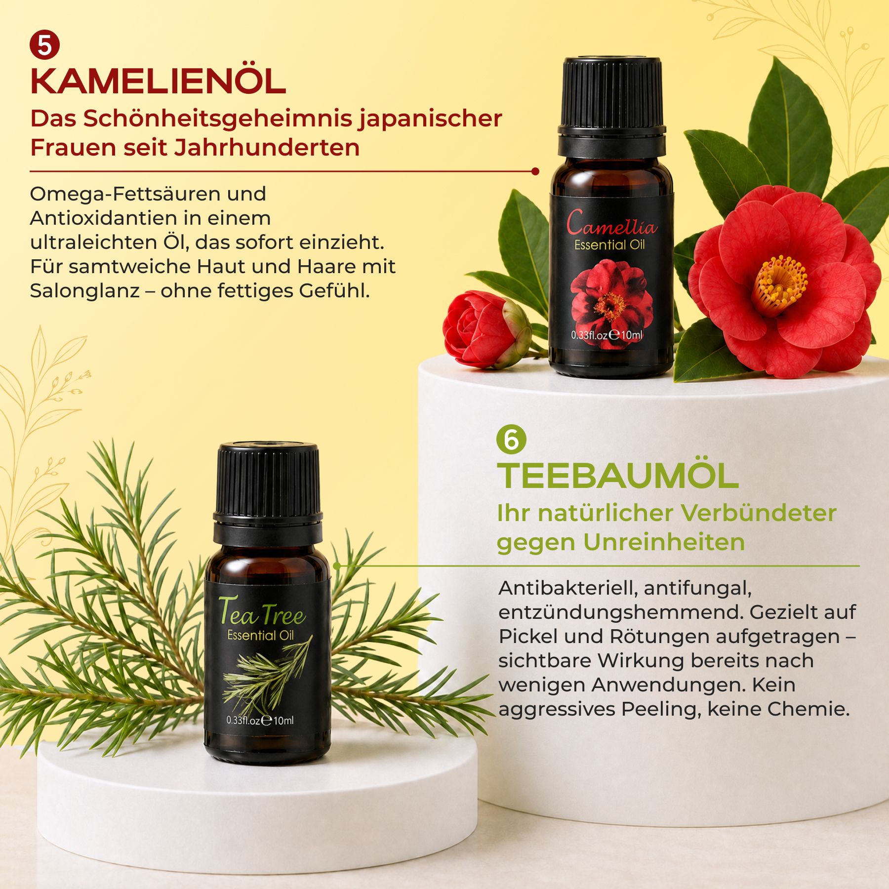 Zwei kleine dunkle Glasflaschen mit ätherischen Ölen, eine mit Kamelien- und eine mit Teebaumöl-Aufdruck, daneben Kamelienblüten und Teebaumzweige.