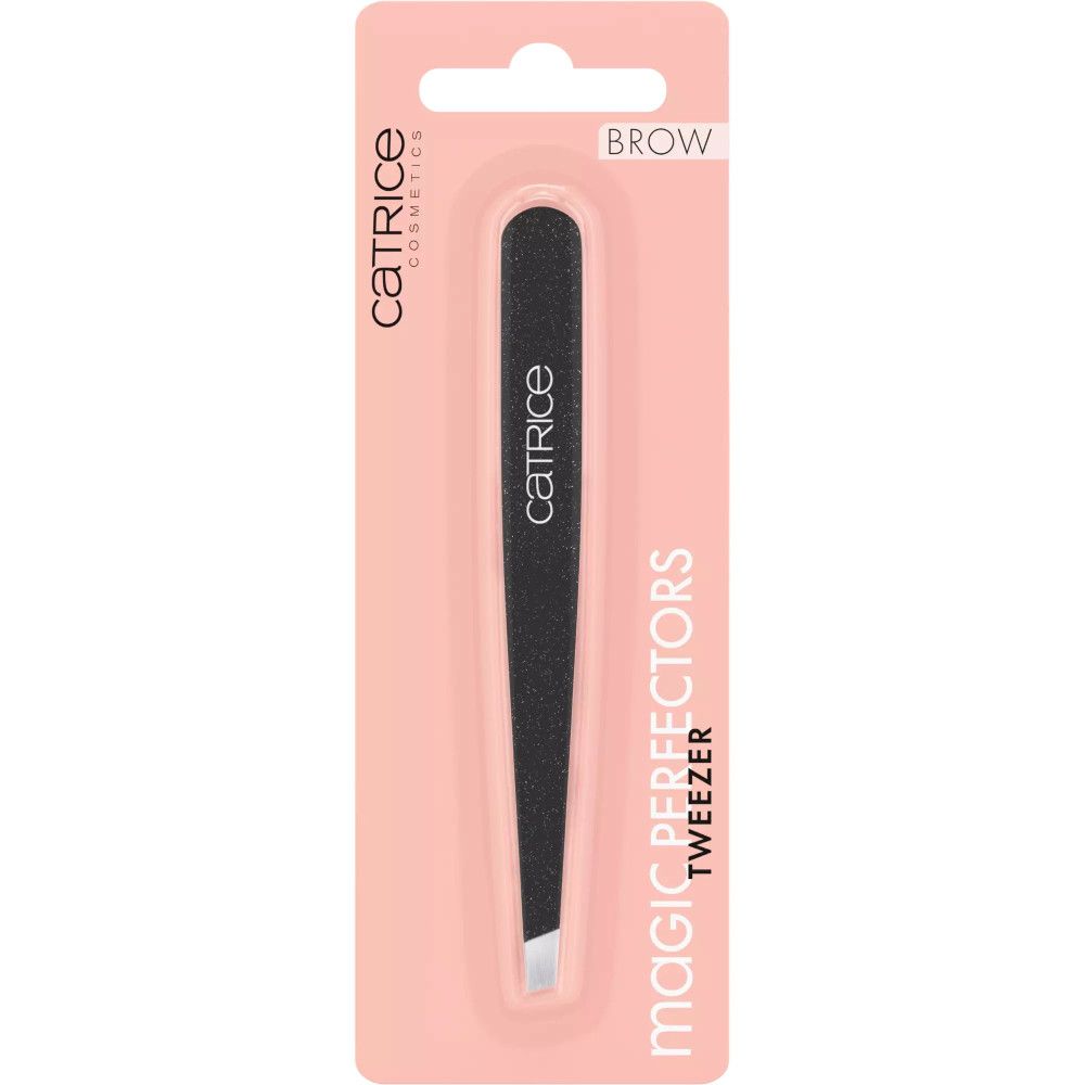 Pinzette in Verpackung. Schwarz mit silberner Spitze. Marke: Catrice. Aufschrift: Magic Perfectors Tweezer.