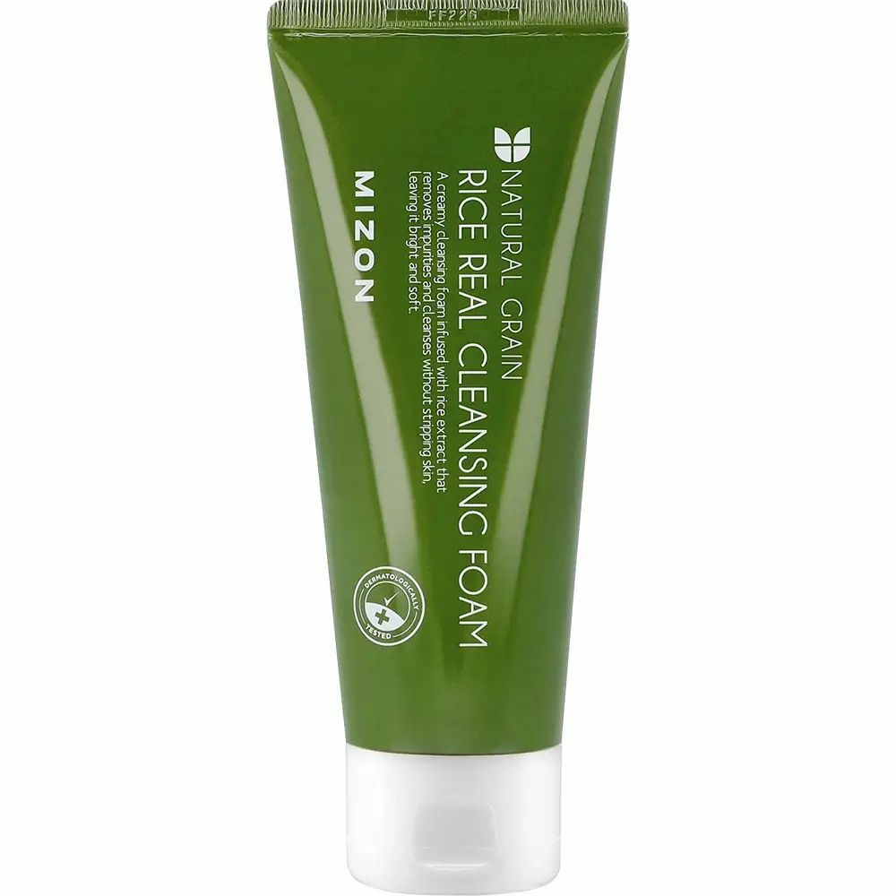 Grüne Tube mit weißem Verschluss. Aufschrift: MIZON Rice Real Cleansing Foam. Produktname und Logo.