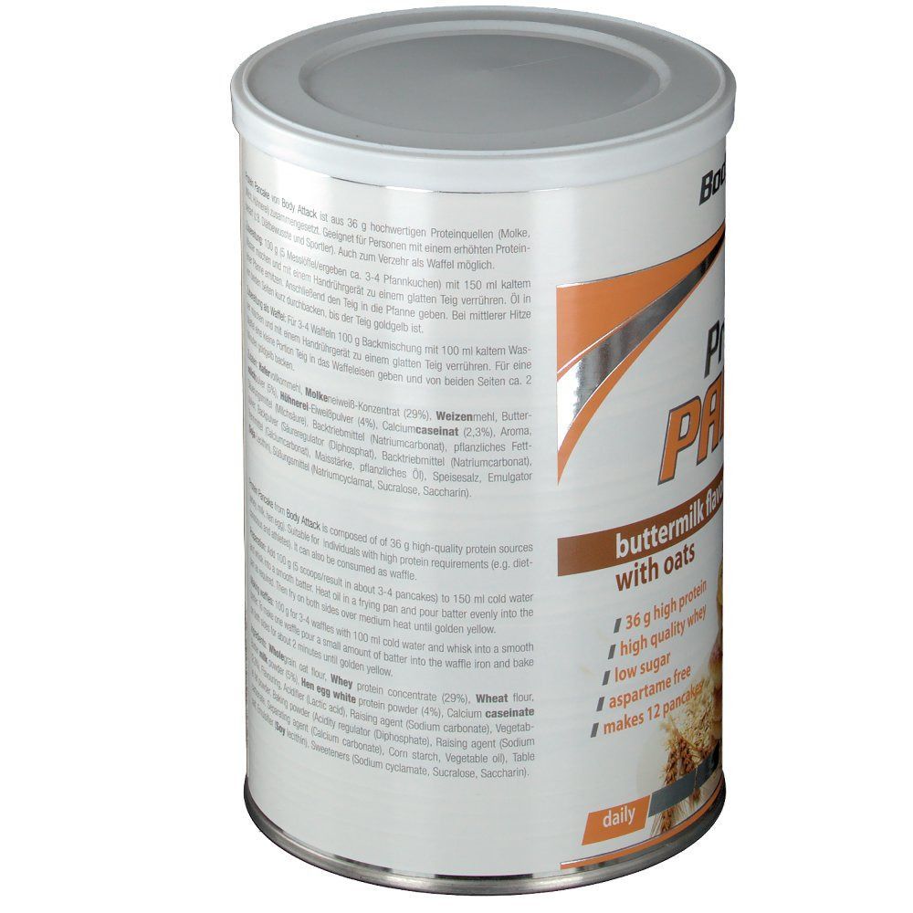 Zylinderdose mit Protein Pancake. Aufschrift: Buttermilch mit Hafer. Enthält 36g Protein. Mit deutschem Flaggen-Logo.