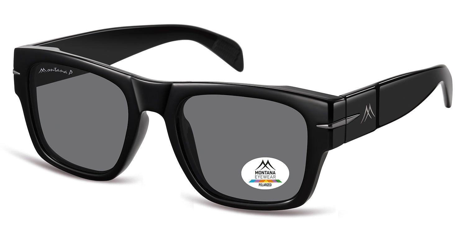 Schwarze Sonnenbrille mit rechteckigen Gläsern. Logo und Polarisationsaufkleber auf dem Glas. Bügel mit Logo.