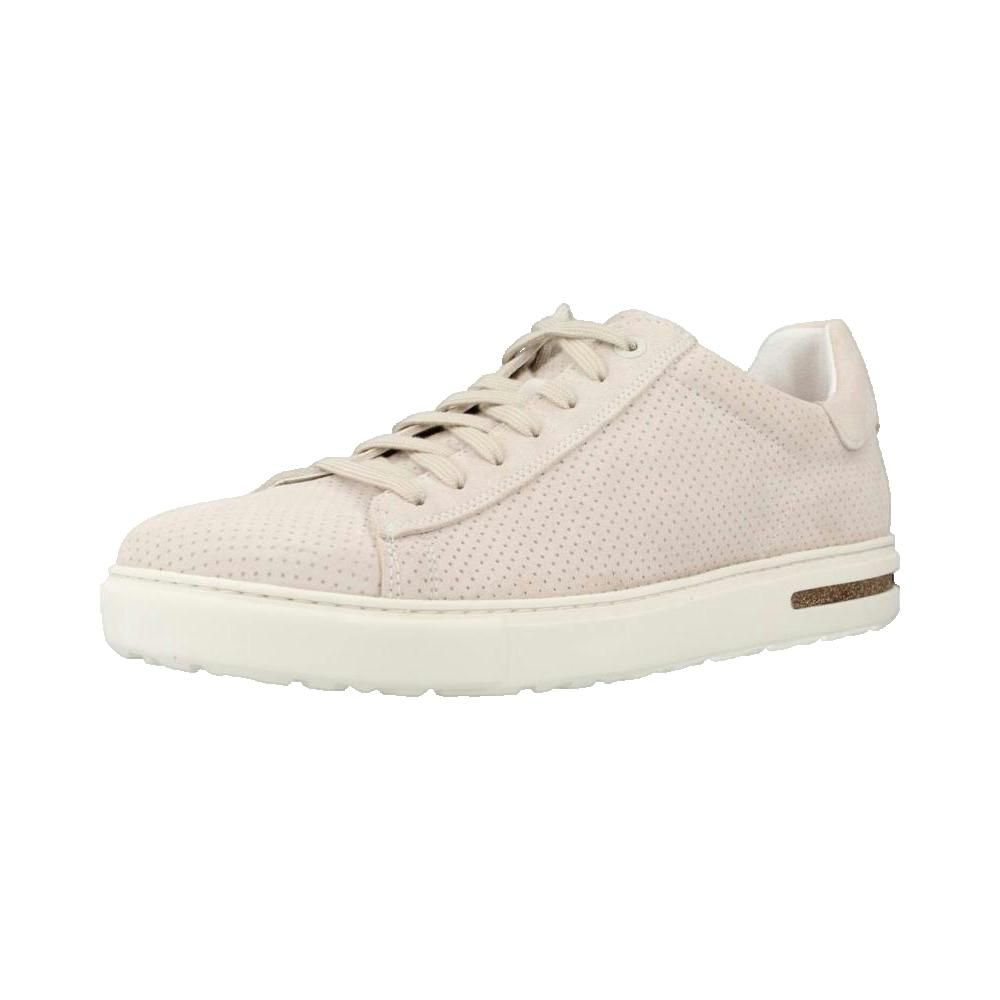 Sneaker beige con lacci. Tomaia traforata, suola bianca, logo marrone sul lato.