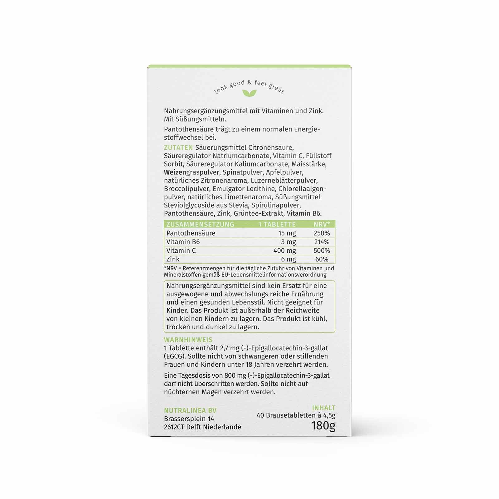 Rückseite der Super Greens Verpackung. Enthält Inhaltsstoffe, Nährwertangaben und Warnhinweise. Marke: NutraLinea.