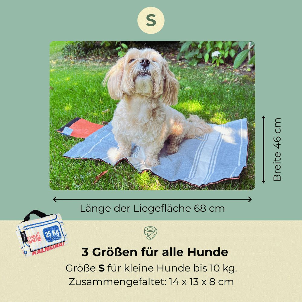 Hundedecke Größe S, 68x46 cm, zusammengefaltet 14x13x8 cm.