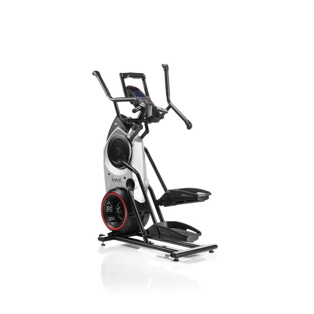 Appareil elliptique noir et argent avec accents rouges. MAX Trainer M6i.