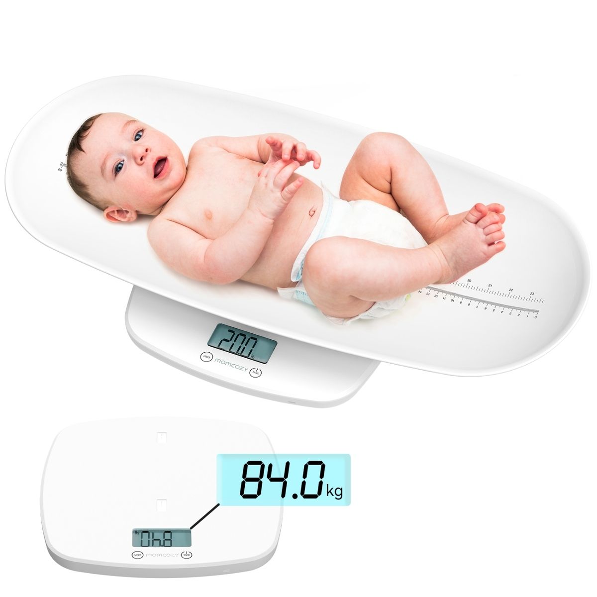 Baby liegt auf weißer Babywaage mit digitaler Anzeige. Momcozy-Logo. Separate Waage mit digitaler Anzeige. Gewichtsanzeige.