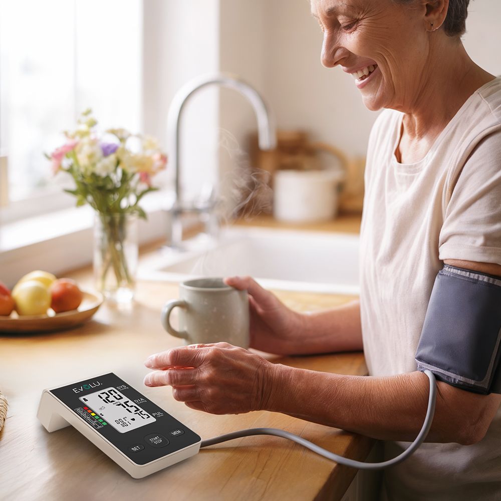 EVOLU AUTOMATIC Oberarm-Blutdruckmessgerät