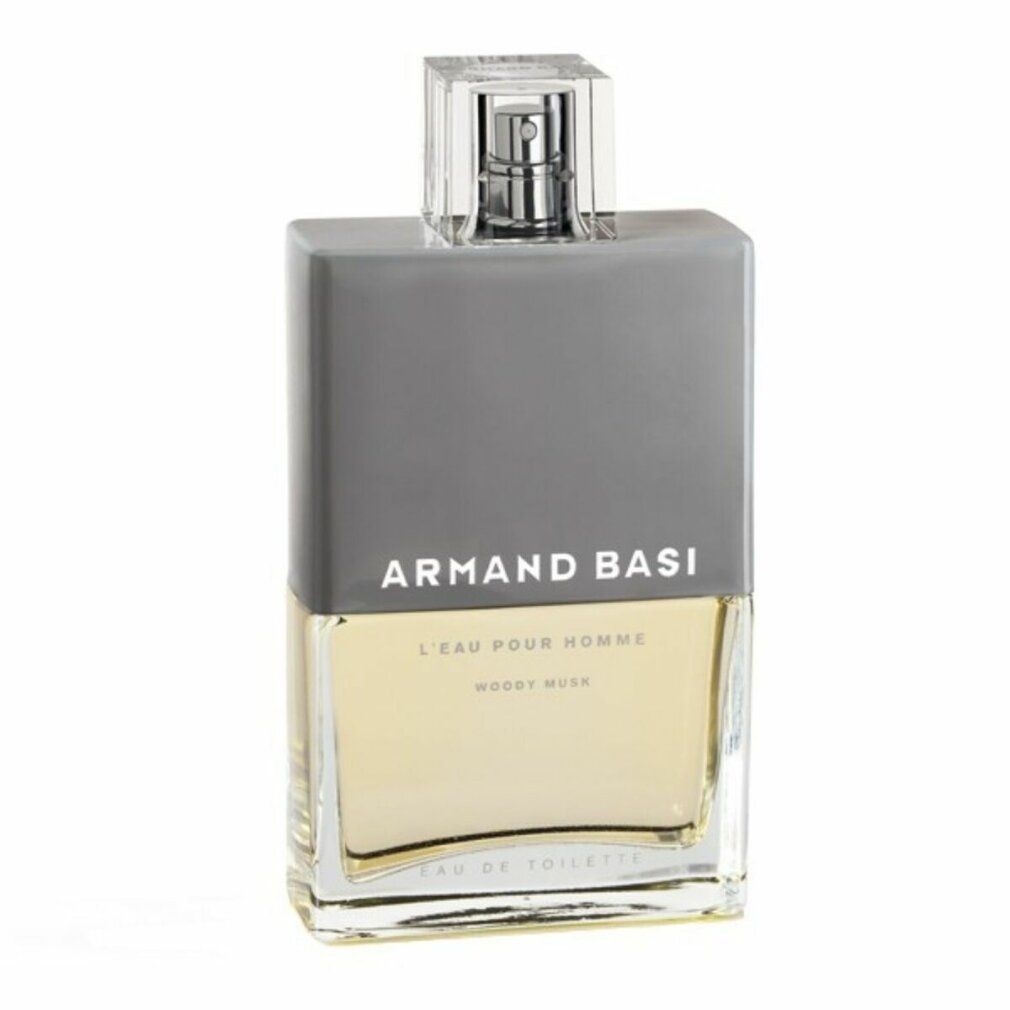 Rechteckiger Flakon mit grauem Deckel. Aufschrift: Armand Basi, L'Eau Pour Homme, Woody Musk. Transparenter Sprühkopf.