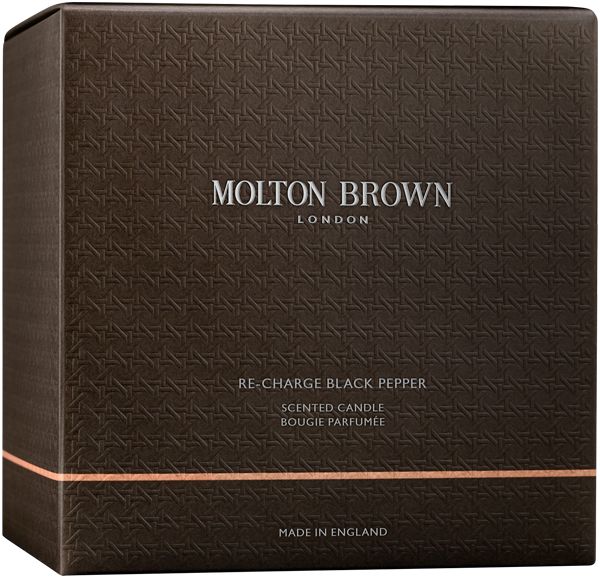 Braune Verpackung. Aufschrift: Molton Brown London, Re-Charge Black Pepper, Scented Candle, Made in England.