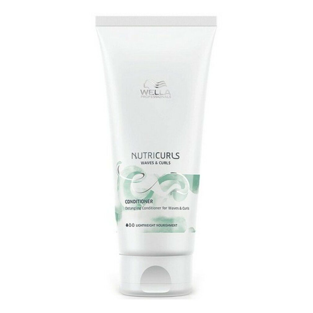 Weiße Tube mit Wella-Logo und Nutricurls-Schriftzug. Conditioner für Wellen und Locken. Leichte Pflege.