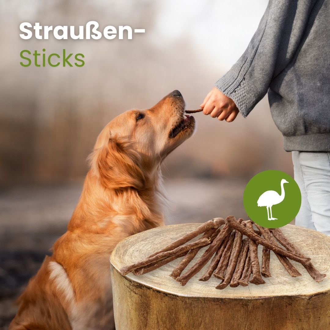 Straußen-Sticks: 96% Strauß, 4% Tapioka, hoher Proteingehalt, wertvolle Nährstoffe.